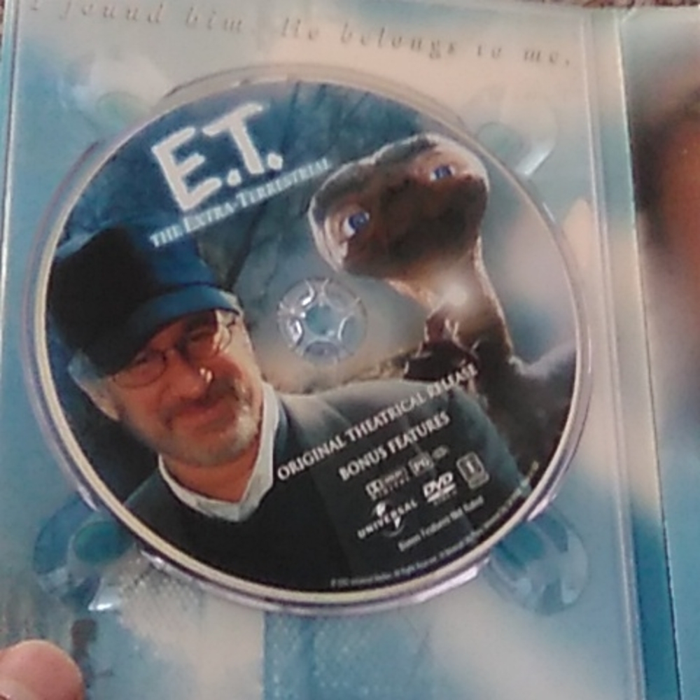E.T. DVD - Picture 5 of 5